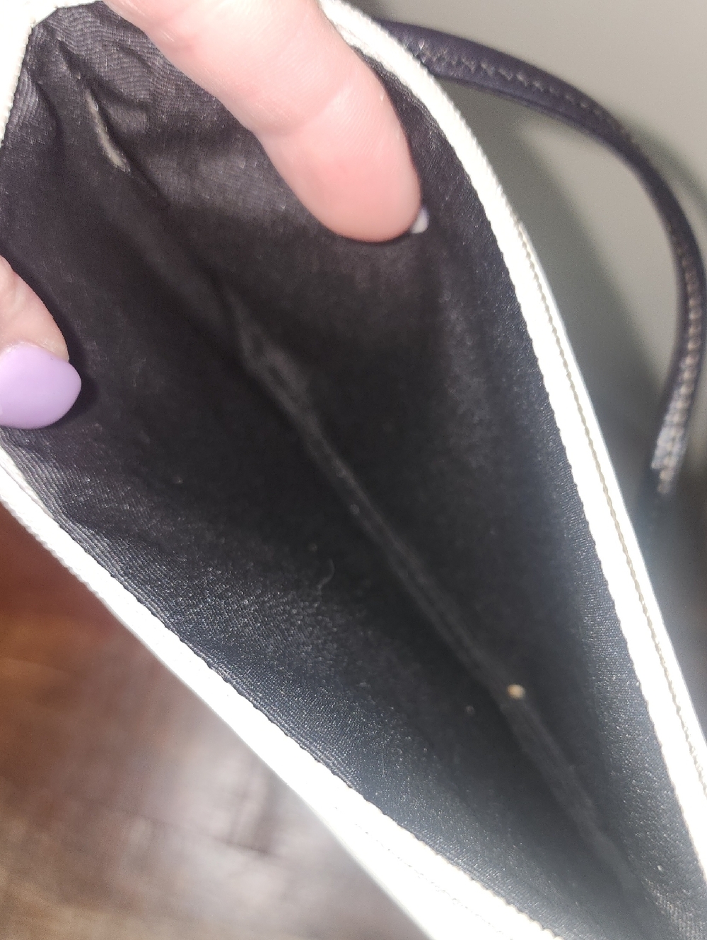 Coach Vintage Pebbled White Black Leather Flap Zipper Wristlet Wallet Y2K - Picture 10 of 15